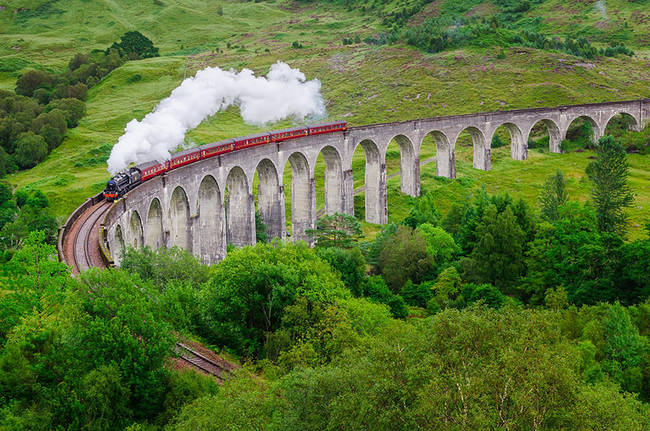 Glenfinnan Viaduct - Scotland.