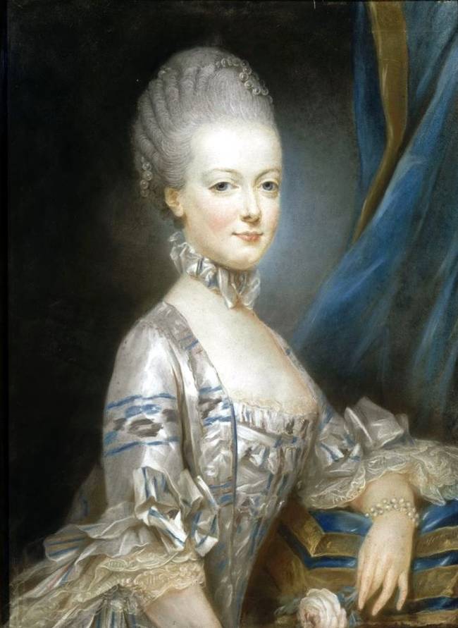 6.) Marie Antoinette's hair turned white overnight.