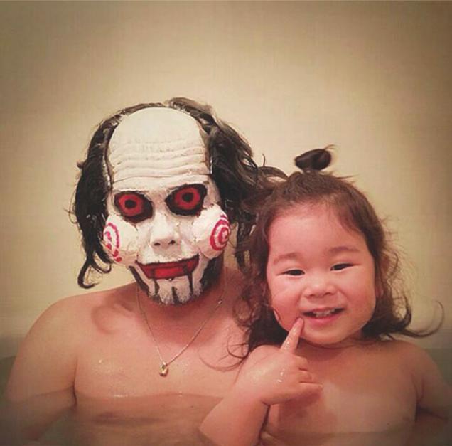 And how is this supposed to calm your daughter during bath time?