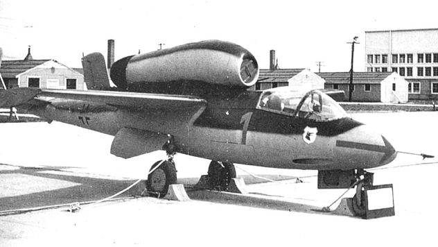 2.) Heinkel He 162