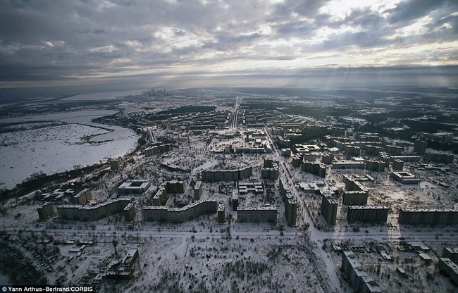 The area as seen in the 1990's.