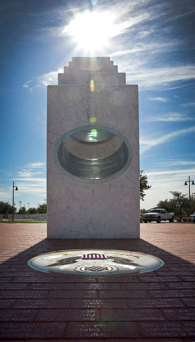 The pillars are aligned so that at 11:11 a.m. every Veteran's Day, the sun shines through each pillar and directly onto the Great Seal of the United States.