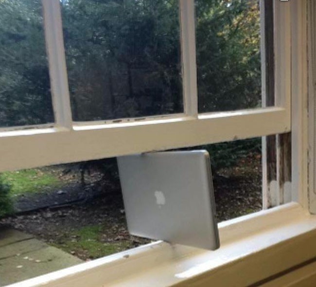 10.) Apple now supports Windows.