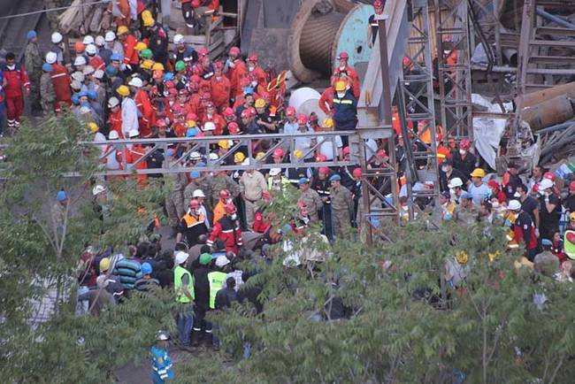 9.) Mine Disaster In Turkey - May 2014.