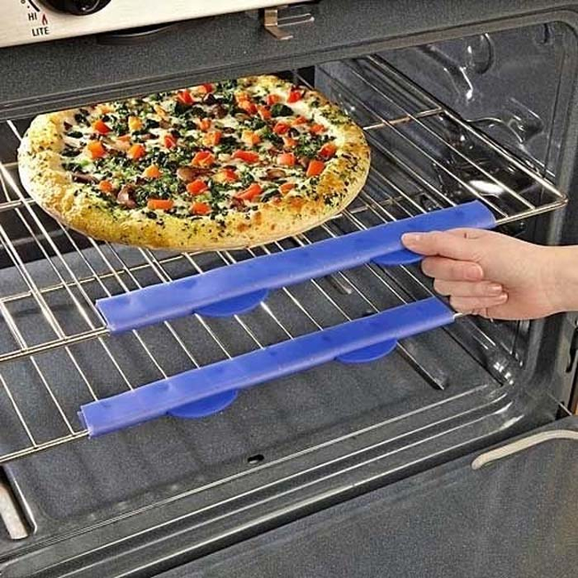 15.) Silicone pull tabs for your oven.