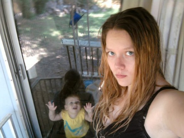 16.) See? Even her little girl knows how obnoxious selfies are.