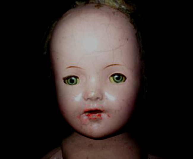 8.) This beauty's name is Joliet. For four generations this doll has been passed down to the females of the family who each gave birth to two children, a boy and a girl, but mysteriously in all four cases the boy has died on the third day after his birth. The family claims the doll holds the spirits of the sons who died, which I guess would explain why they haven't destroyed it by fire yet.