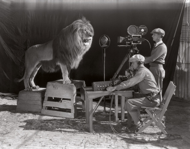 6.) Filming of the MGM screen credits in 1928.