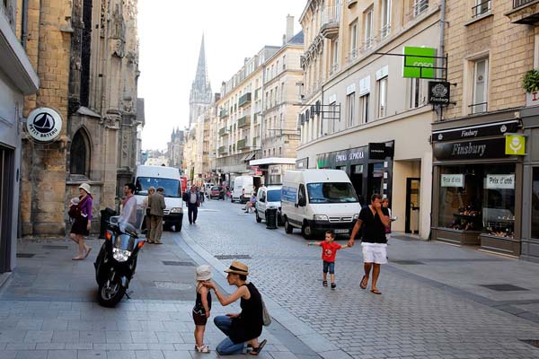 Now, this street is a popular shopping destination.