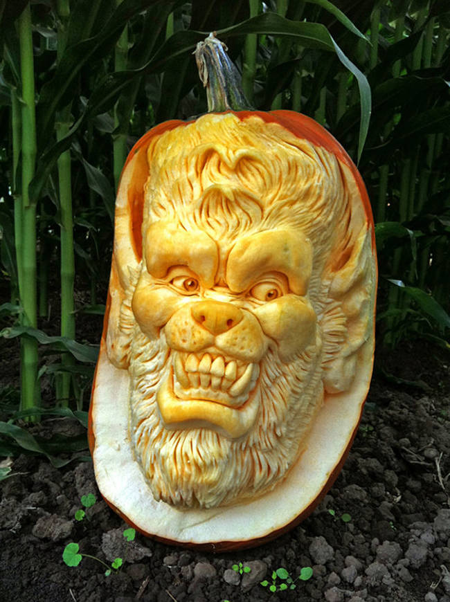 Wolfman seems less scary in gourd form.