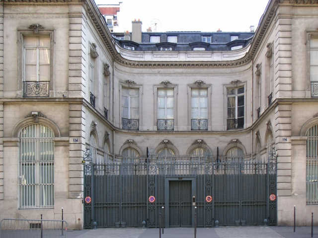 2.) Wildenstein Institute - Paris, France