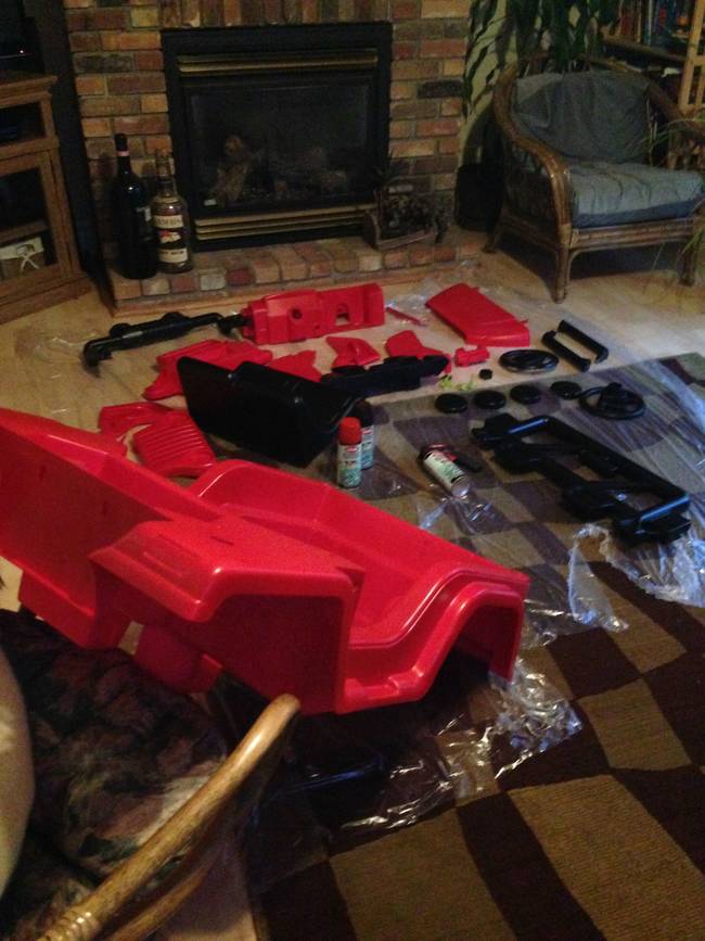 Then, the parts needed a new color scheme (red and black) to make the jeep look brand new and boy-friendly.