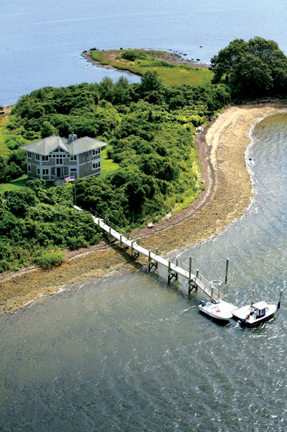 14. Jonathan Island, Rhode Island, USA: $5,375 per week.