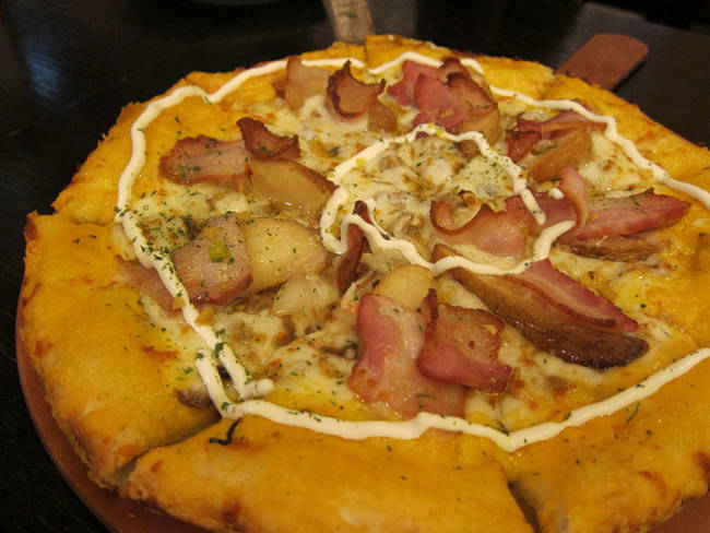 Potato Gold Pizza from Mr. Pizza in Los Angeles, CA