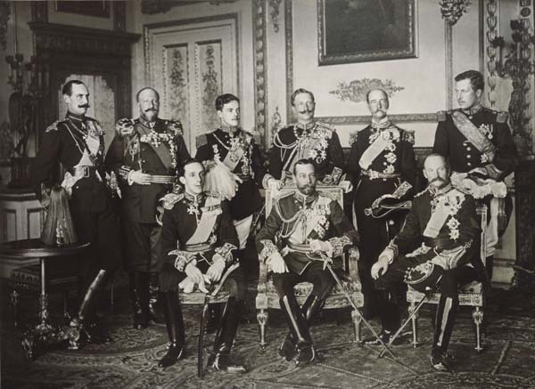 4.) Nine kings gather to mourn the death of King Edward VII (1910).