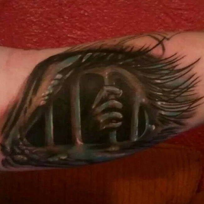 This tattoo is where they imprisoned their good taste.