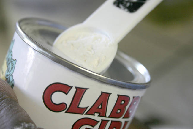 Add a dash of baking soda to your mashed potatoes to make them light and fluffy.