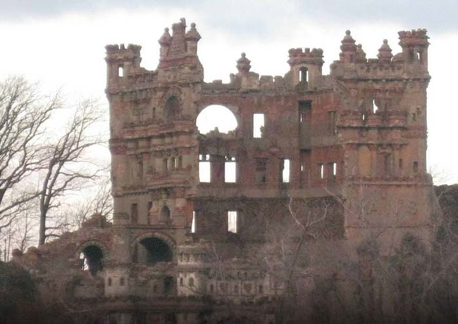 9.) Bannerman Castle, New York - Francis Bannerman's castle on a small island in the Hudson River was sadly never completed. There were several freak accidents during the building process and it was eventually abandoned.