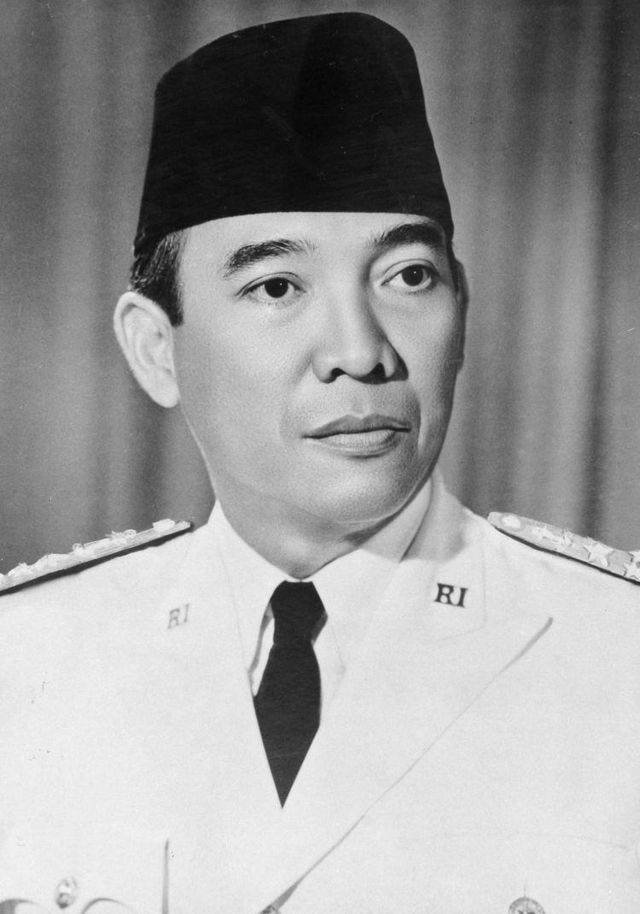 13.) When the KGB tried to blackmail Indonesian President Achmed Sukarno with found sex tapes, Sukarno didn’t fall for it. Instead, he asked for more copies of the video so he could show people back in his country.