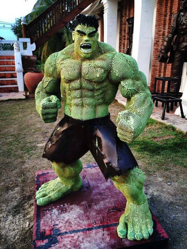 19.) A color version of the Hulk sculpture.