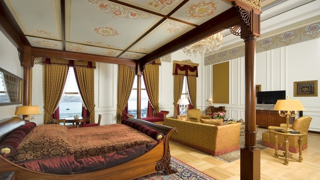 13. The Sultan’s Suite - Çirağan Palace Kempinski (Istanbul, Turkey)