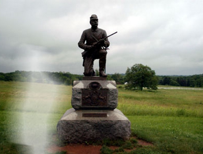 1.) Devil's Den at the battlefield of Gettysburg is infamous for an apparition of a barefoot man. The ghost appears dressed in the garb of a Texan militia unit who fought in the battle. Witnesses who have seen him claim he tells them, "What you’re looking for is over there.” He then will point towards Plum Run and then vanish.