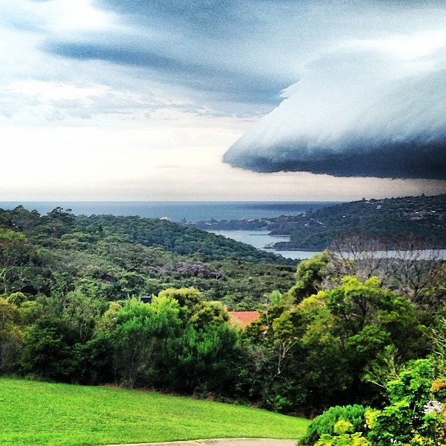 3.) Cloud mothership moving in over Sydney, Australia.