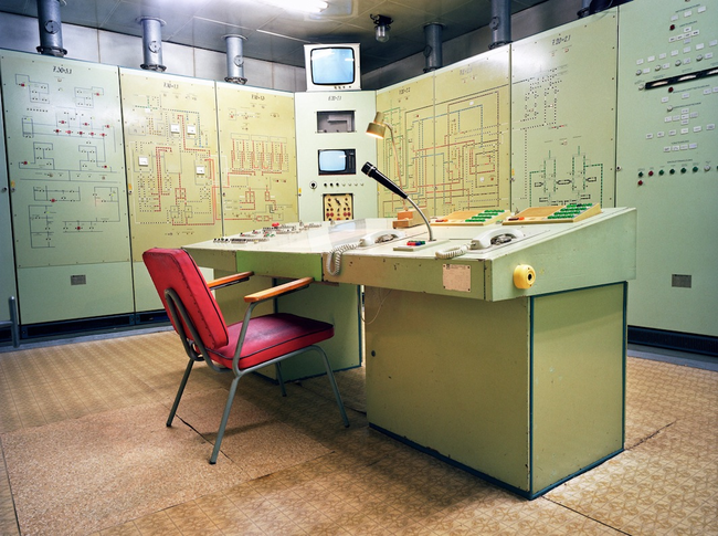 9.) Bunker control room in East Germany.