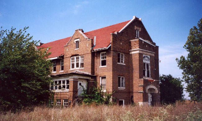 Illinois: The Ashmore Estates