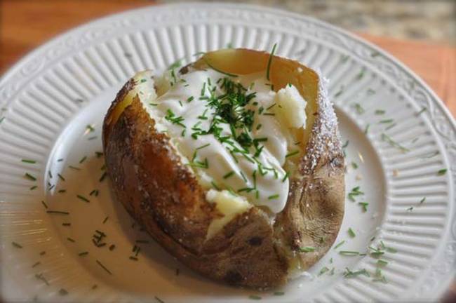 Outback Steakhouse's Salt-Encrusted Baked Potato