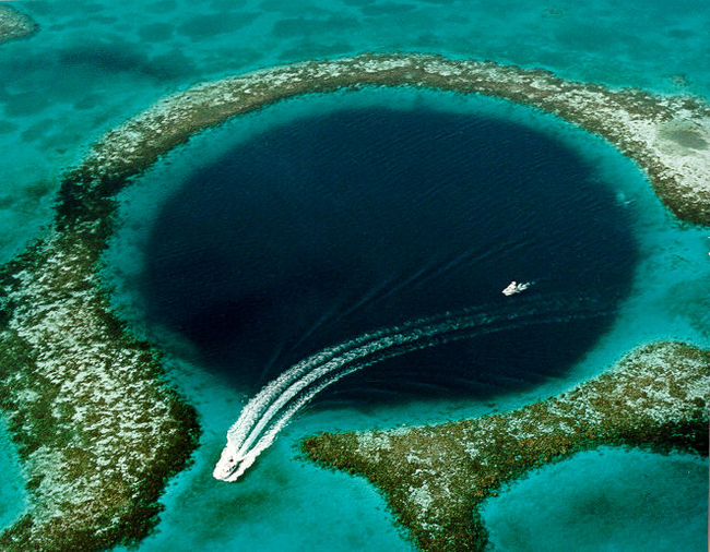 Great Blue Hole, Belize.