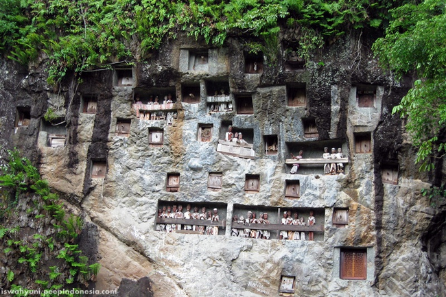 23.) Tana Toraja