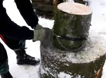 If You’re Not The Best At Chopping Wood, You’ll Want To See This Cool Hack