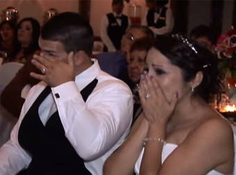 This Father Surprised His Daughter At Her Wedding With A Song In Sign Language