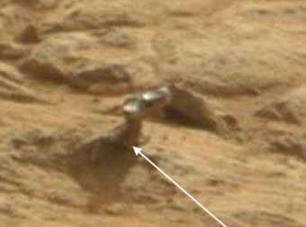 The Things Humans Keep Spotting On Mars Aren’t As They Appear