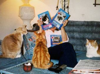 10 Awesome Cat Ladies That Took Their Obsession With Kitties To The Next Level