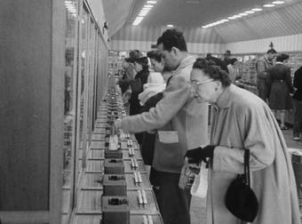 You Have To See This Vending Machine Idea From 1948. Wow.