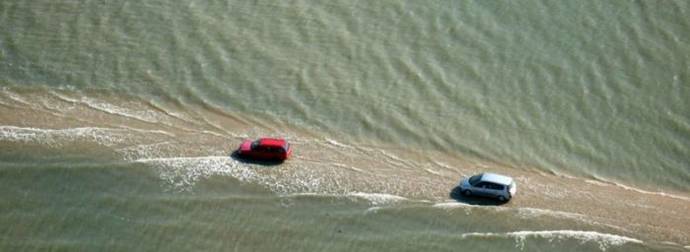 Would You Dare Cross This Dangerous Highway In France? Many Try, Few Succeed.