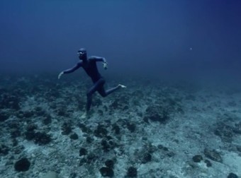 A Free Diver Was Taken By A Riptide And What Happens Next Is Incredible