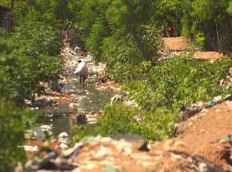 In This Poor Paraguayan Slum, Children Are Making Music Out Of Trash