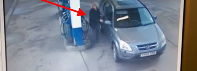 What A Woman Did At The Gas Station Takes Stupidity To A New Level