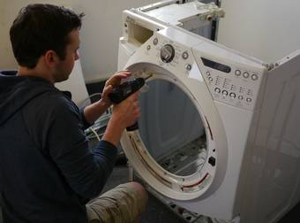 This Guy Turned A Regular Washing Machine Into An Awesome Fish Tank