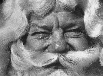 Being Santa Claus Is Serious Business, And These Odd, Old Photos Prove It