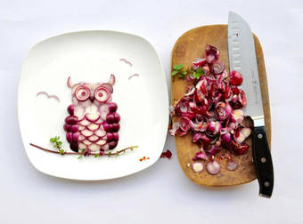 Malaysian Artist Shows Us The Benefits Of Playing With Your Food.