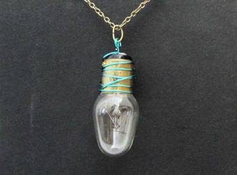 10 Upcycled Jewelry DIYs Make You Think Twice About Throwing Out Old Baubles