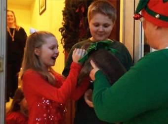 Santa’s Elves Deliver A Shelter Puppy To Incredibly Lucky Kids For Christmas