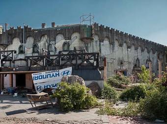 Nightclubs Might Actually Be Cooler Once They’re Run Down And Abandoned.