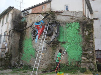 What Many People Consider Junk Becomes An Incredible Owl Sculpture In Covilhã