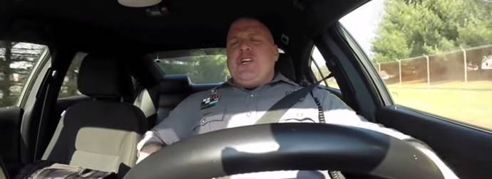 This Officer Didn’t Realize He Left His Dashcam On, And The Result Is Incredible