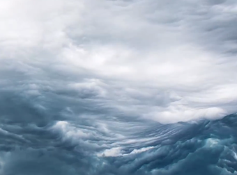 Is This The Sky… Or An Ocean? Either Way, You Won’t Be Able To Look Away.